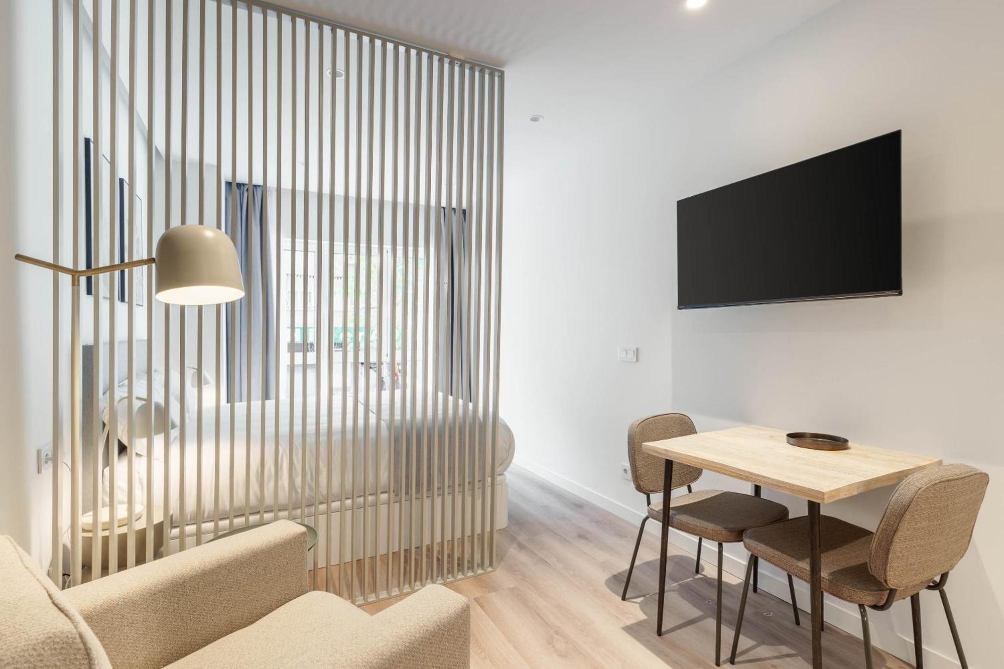 Limehome Madrid Calle De Juan Hurtado De Mendoza Dış mekan fotoğraf
